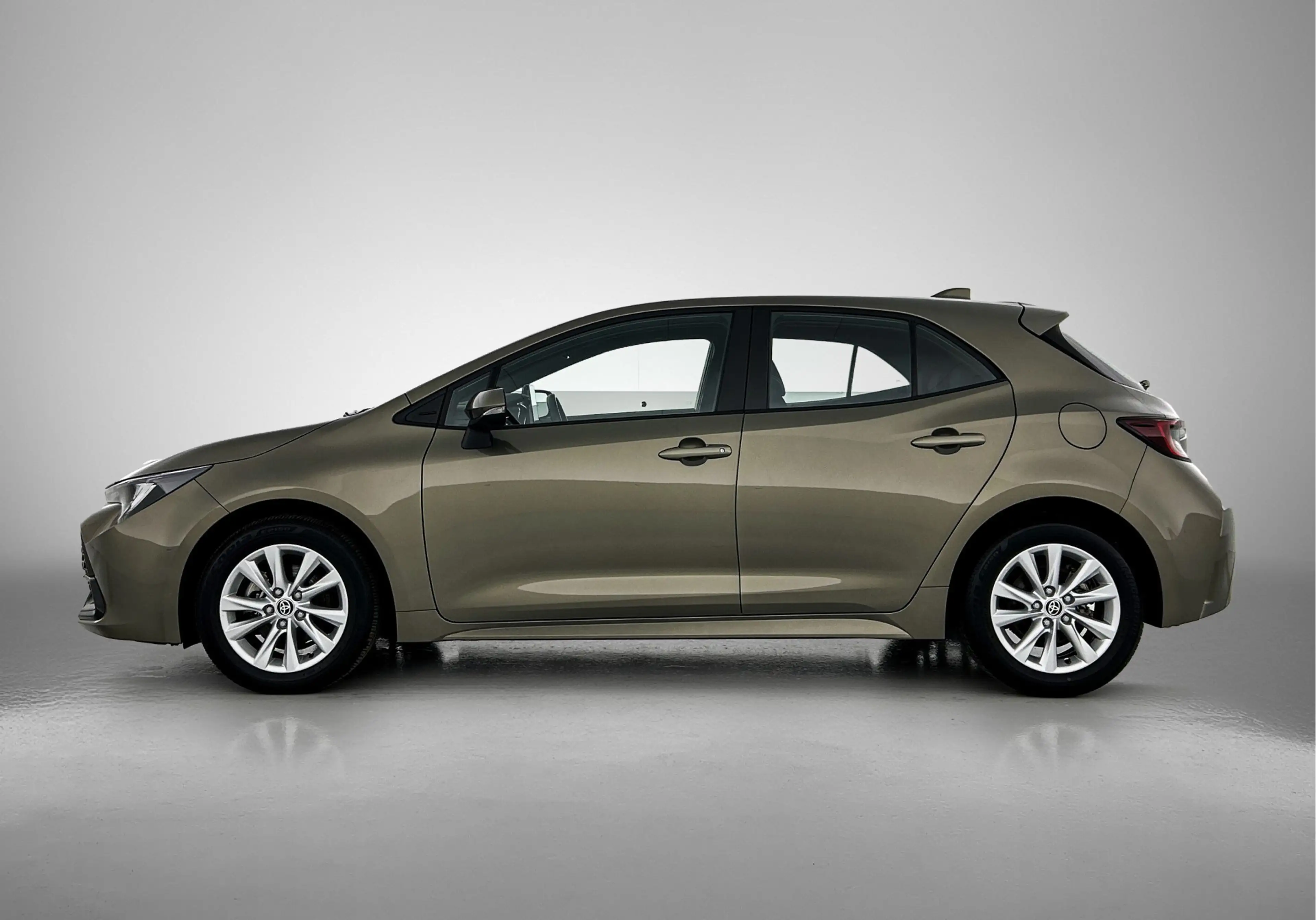 Toyota Corolla Hybrid 140 Dynamic | Winterpakket | — photo 3