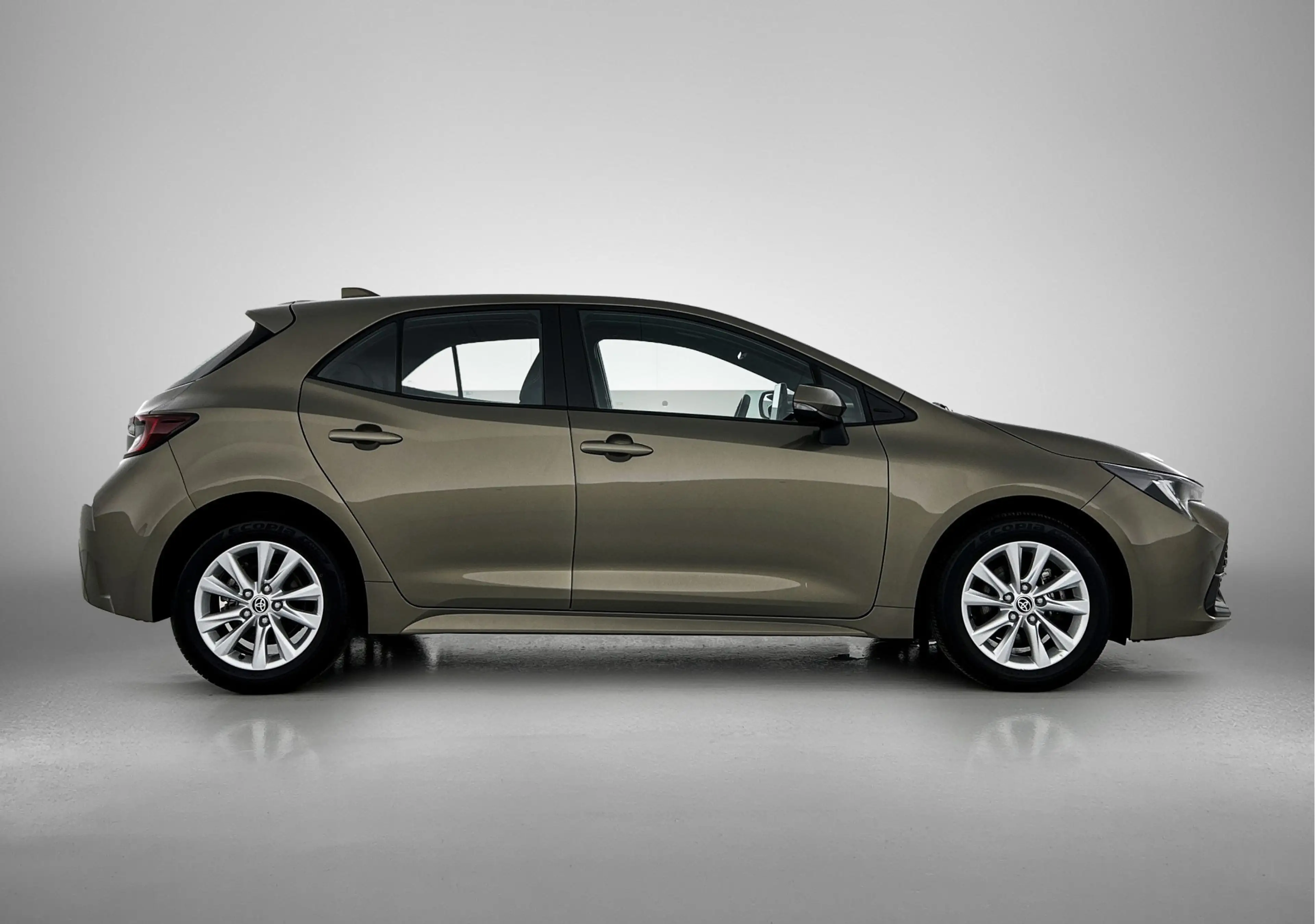 Toyota Corolla Hybrid 140 Dynamic | Winterpakket | — photo 12