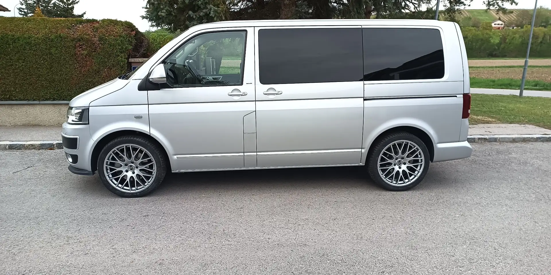 Volkswagen T5 Multivan Generation 2,0 BMT TDI D-PF DSG - 1