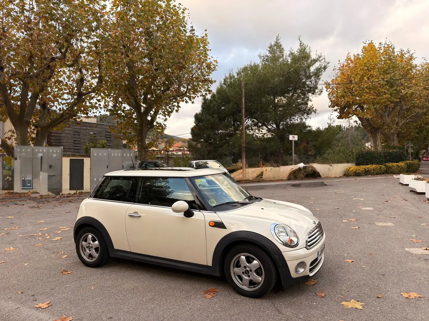 MINI Cooper D Mini Cooper D Cooper Beige - 1