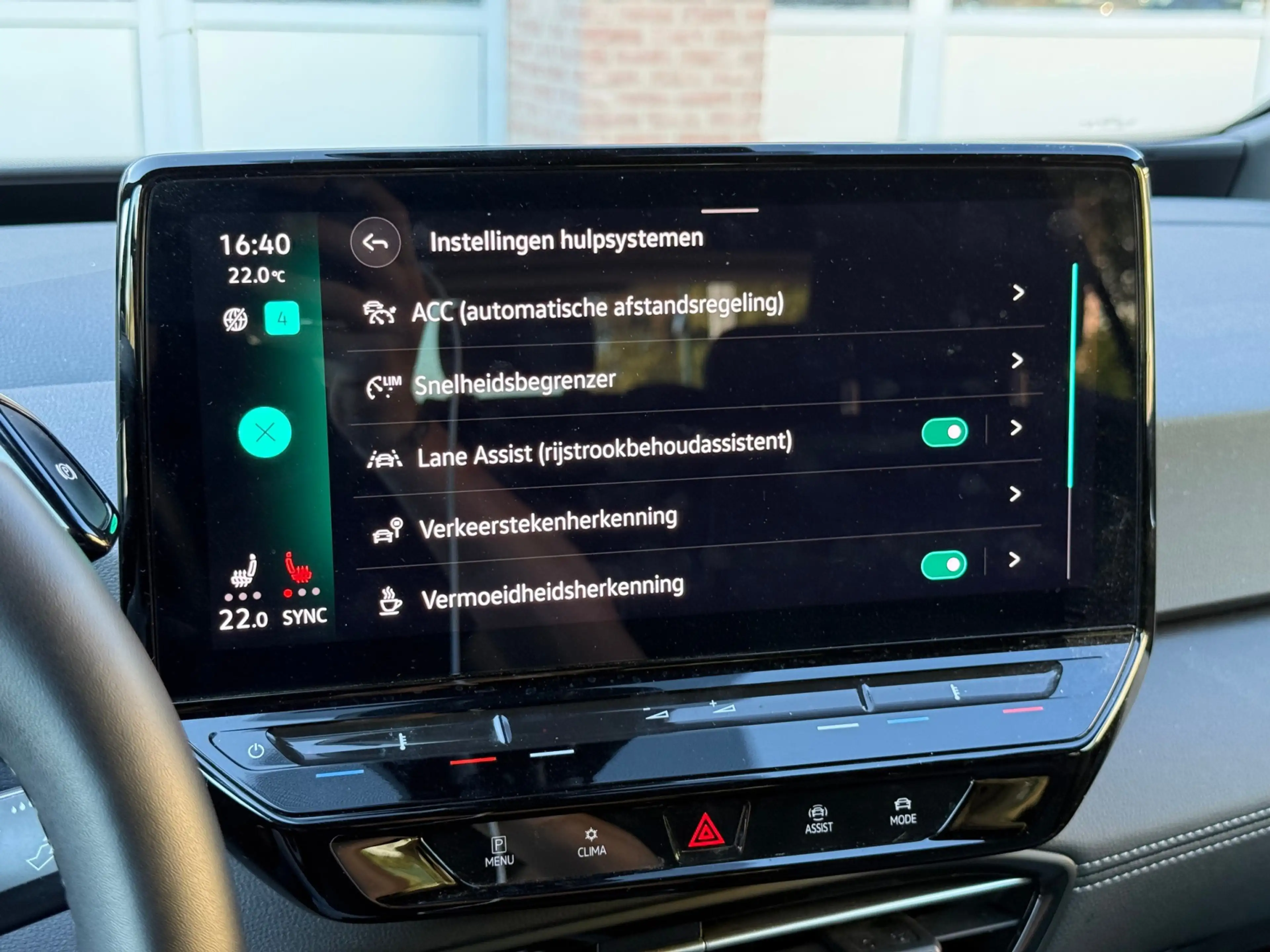 Volkswagen ID.3 Pro 58 kWh | camera | IQ | ACC | pano — photo 25
