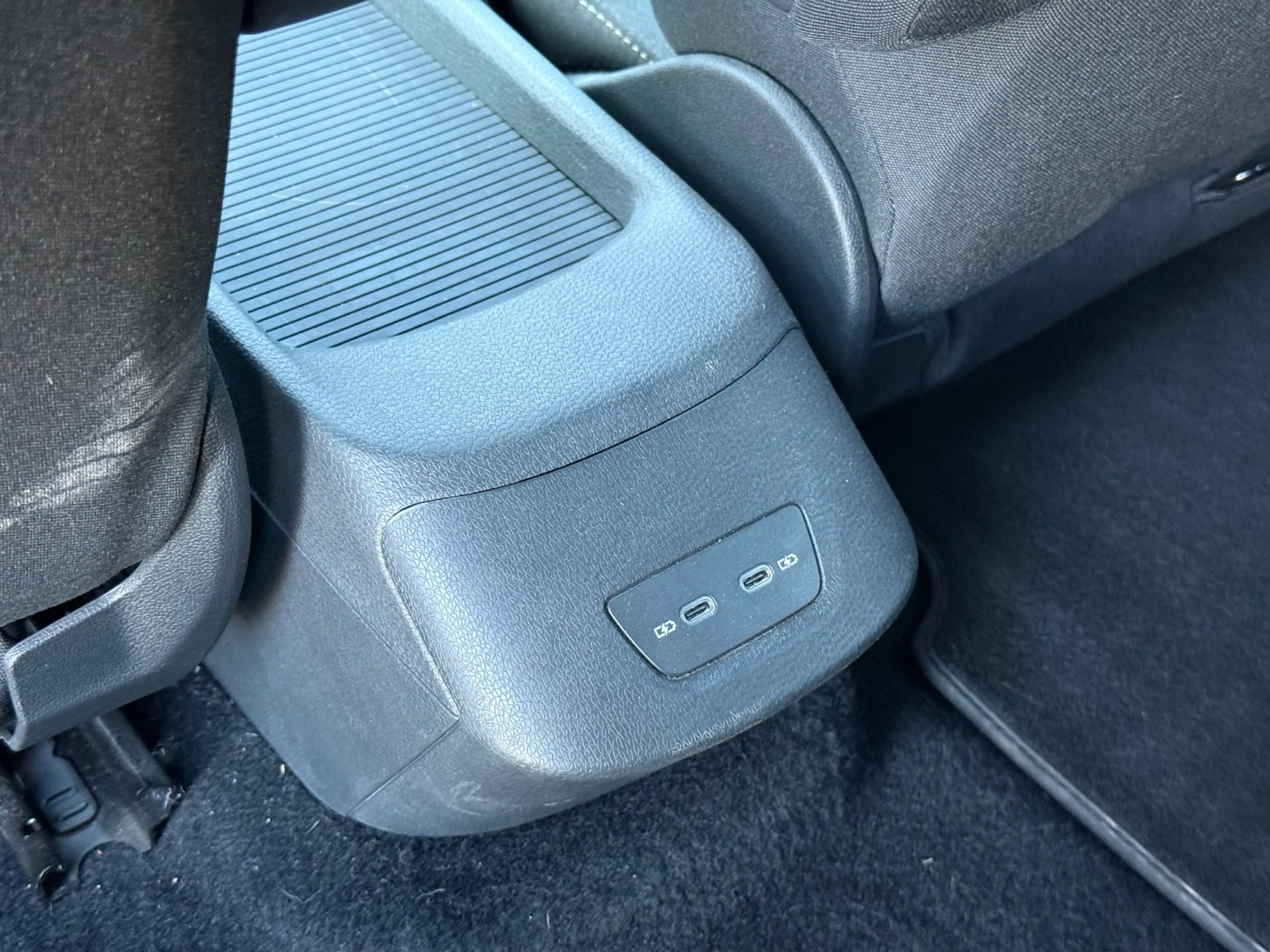 Volkswagen ID.3 Pro 58 kWh | camera | IQ | ACC | pano — photo 12