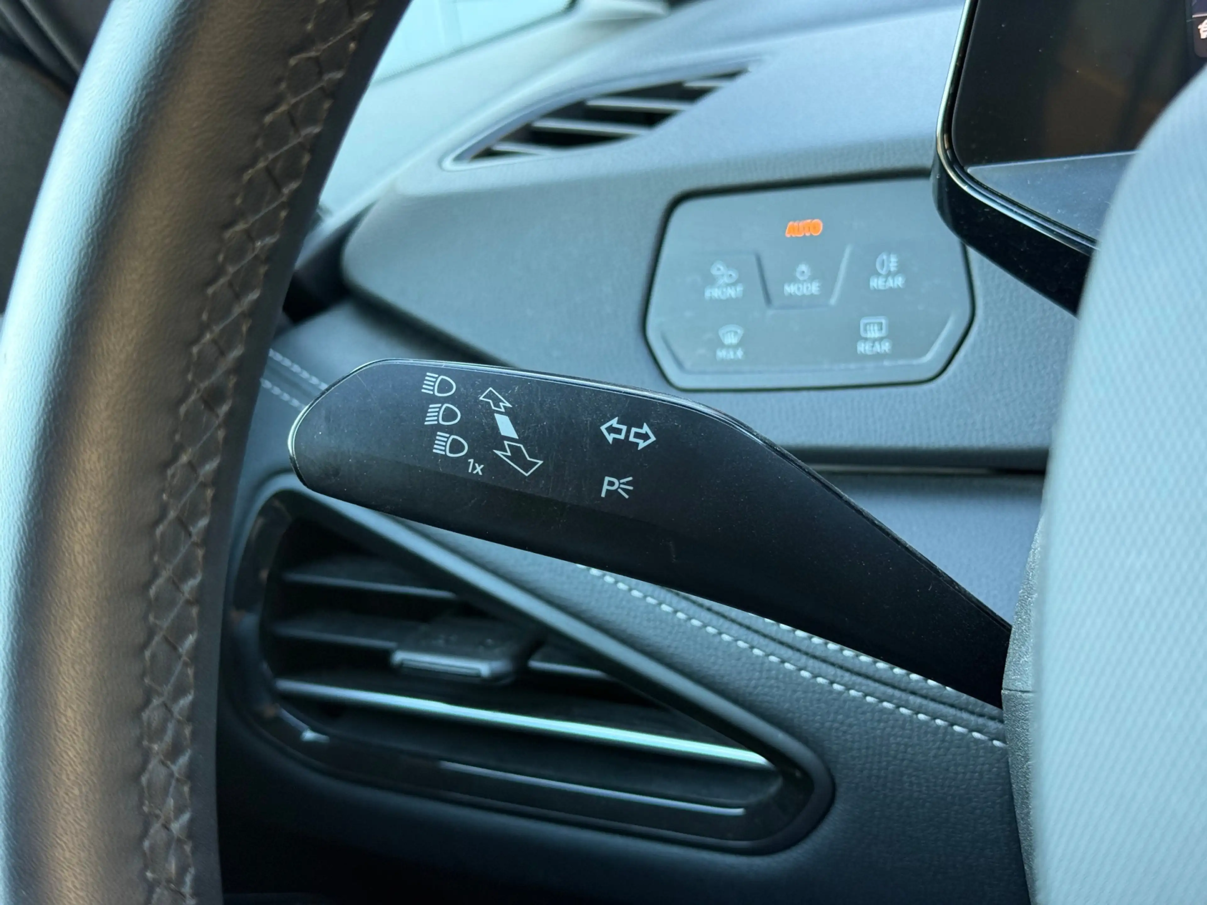 Volkswagen ID.3 Pro 58 kWh | camera | IQ | ACC | pano — photo 21