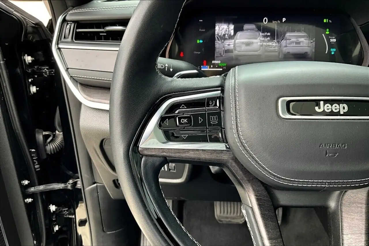 Jeep Grand Cherokee снимка Jeep Grand Cherokee