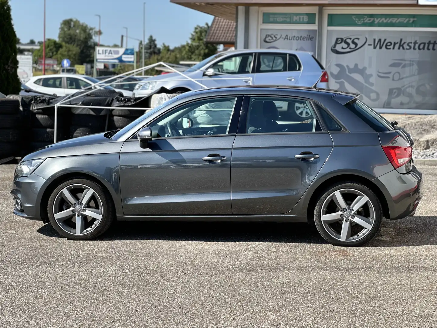 Audi A1 ambition Gris - 2