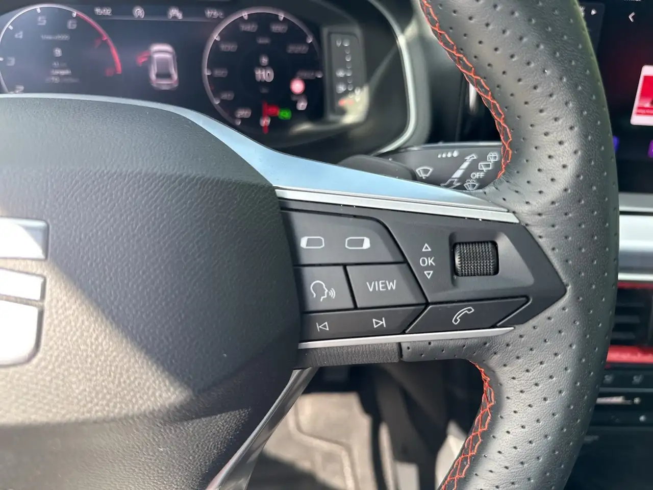 SEAT Ibiza 1.5 FR Pro Black Edition PANO CAM ACC LM18, миниатюра 16