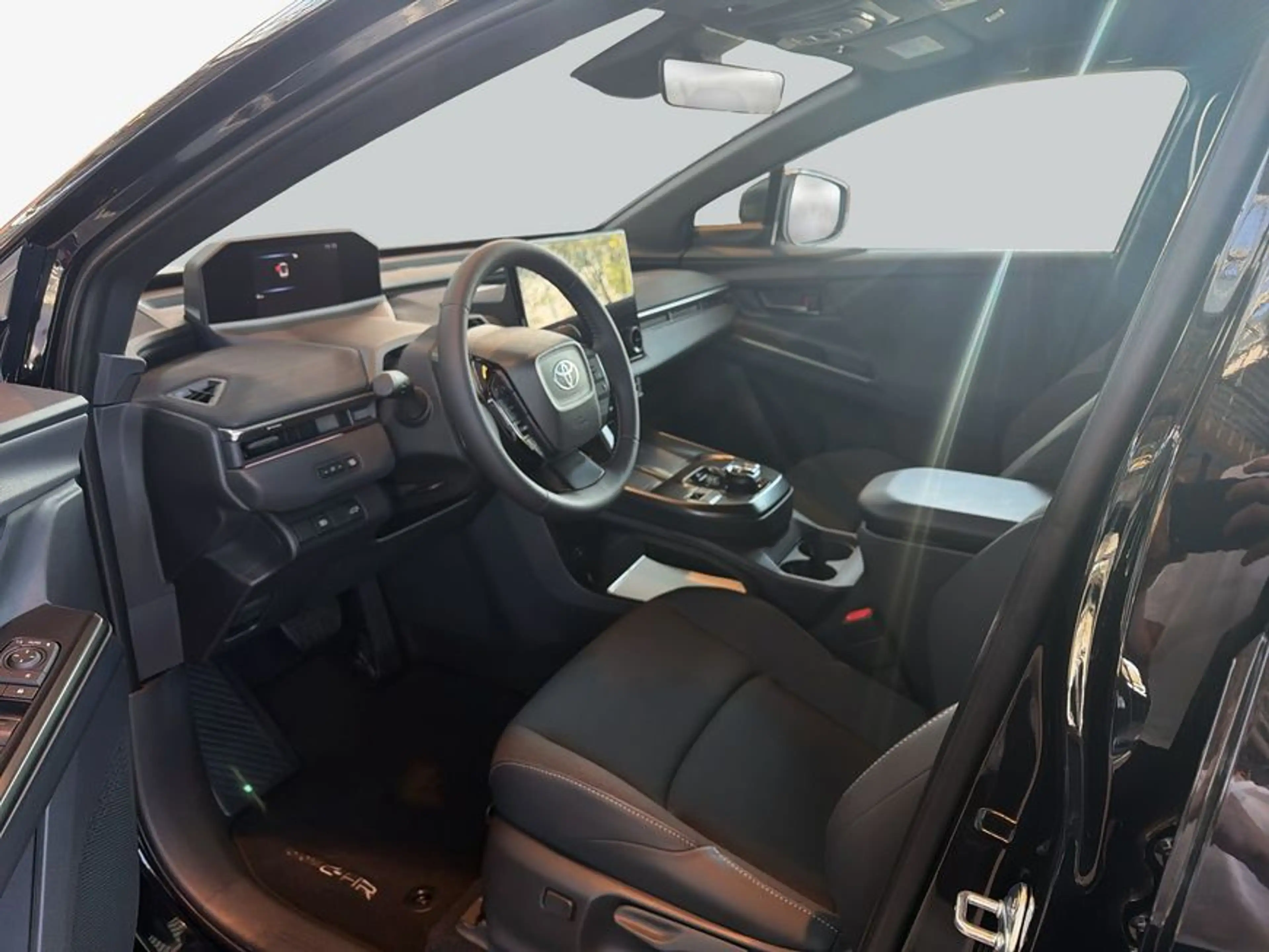 Toyota C-HR+ + 77kWh Teamplayer — photo 10
