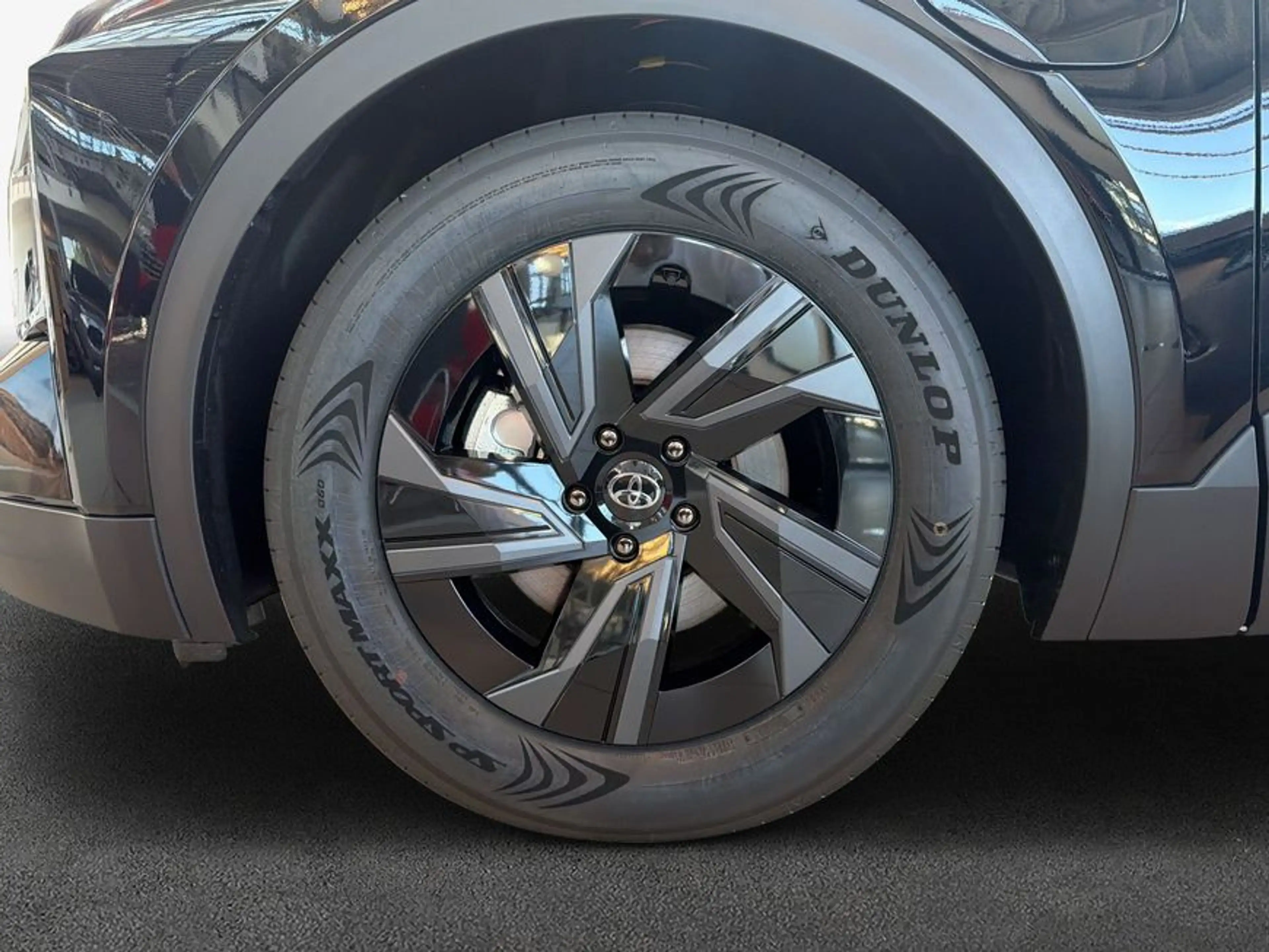 Toyota C-HR+ + 77kWh Teamplayer — photo 8