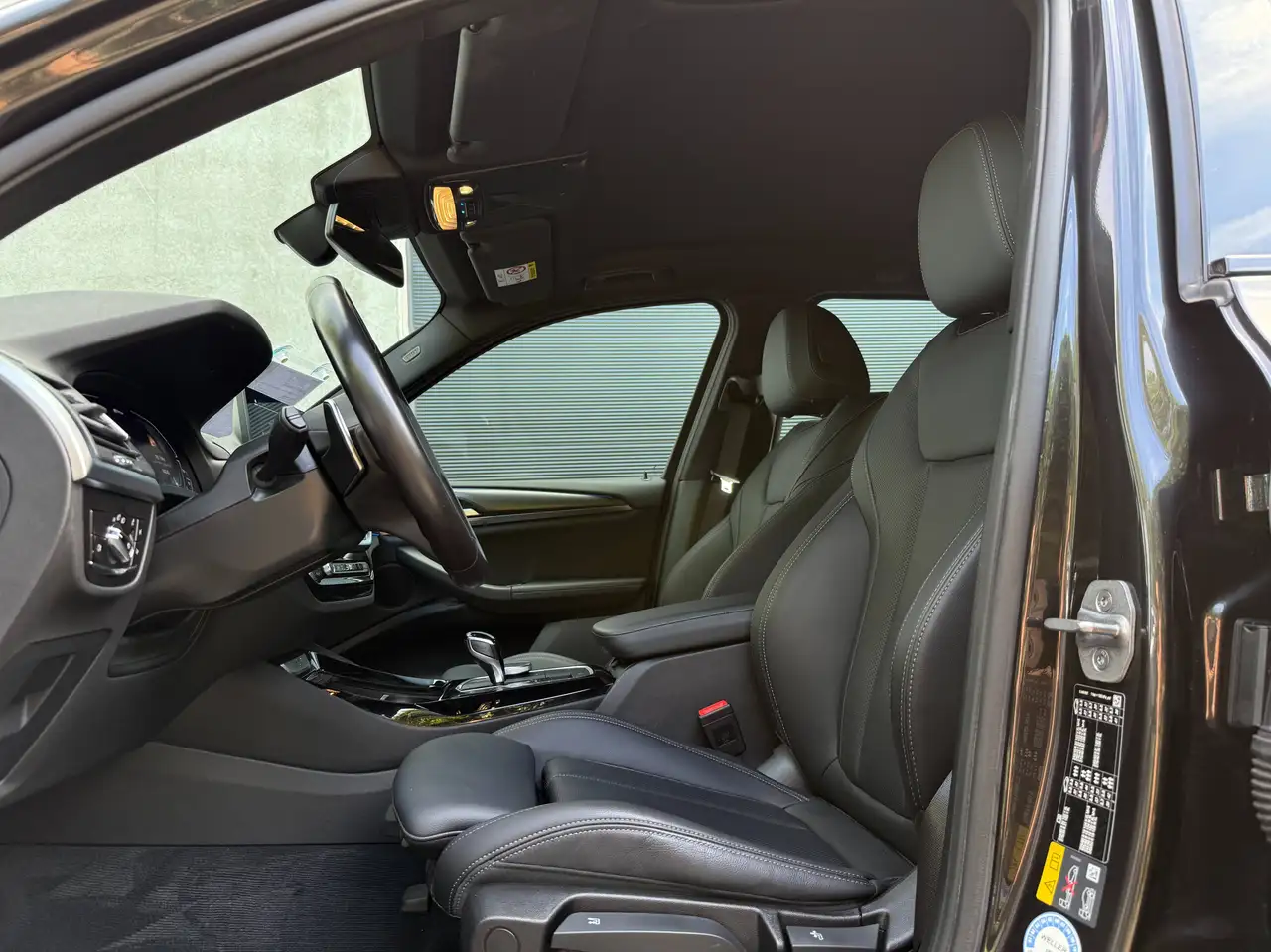 BMW X3 Plug in Hybrid,M-Pakket interieur/exterieur,Leder,Parkassist met camera,Head Up display,Sportzetels,Elektr Koffer,Led, миниатюра 6