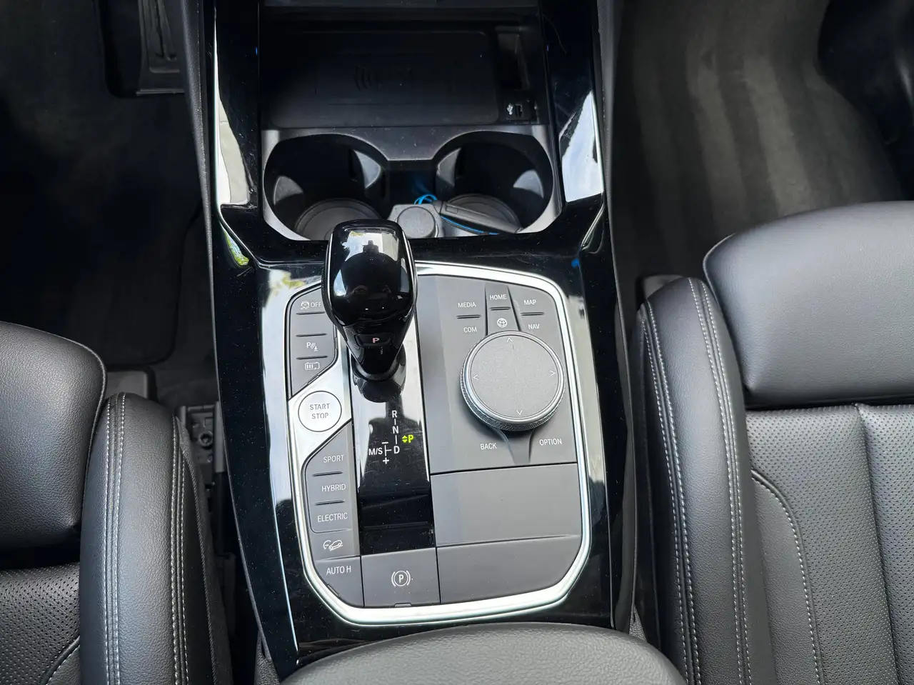 BMW X3 Plug in Hybrid,M-Pakket interieur/exterieur,Leder,Parkassist met camera,Head Up display,Sportzetels,Elektr Koffer,Led, миниатюра 10