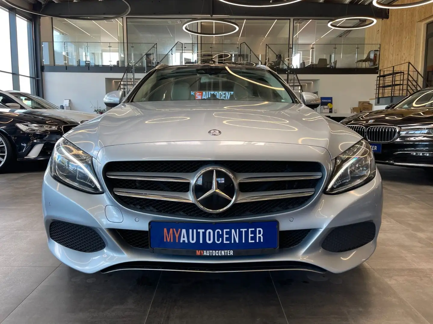 Mercedes-Benz C 250 T BlueTec / d *LED*AHK*KAMERA*NAVI*PDC* Ezüst - 2