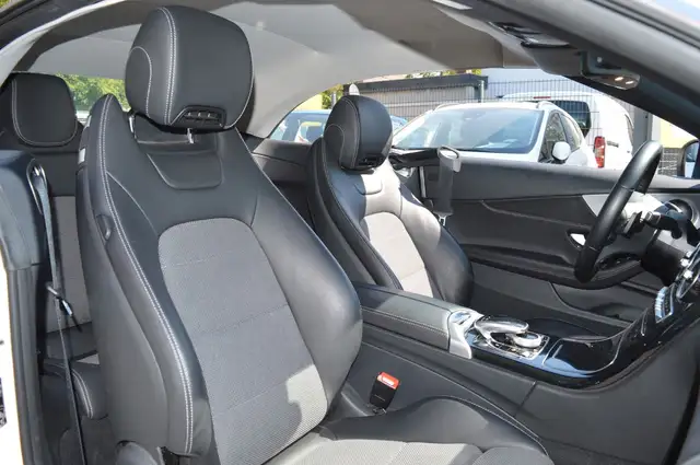 Mercedes-Benz C-Class view 13
