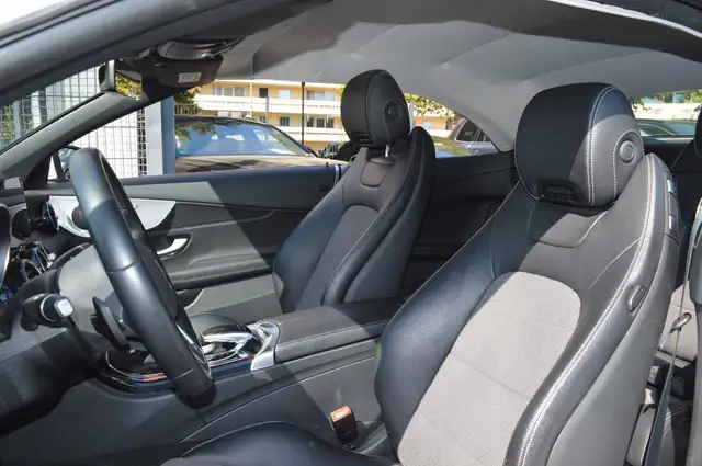 Mercedes-Benz C-Class view 11
