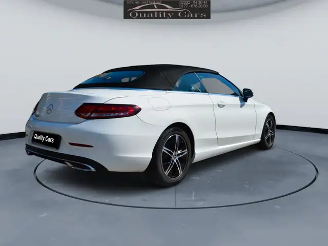 Mercedes-Benz C-Class view 3