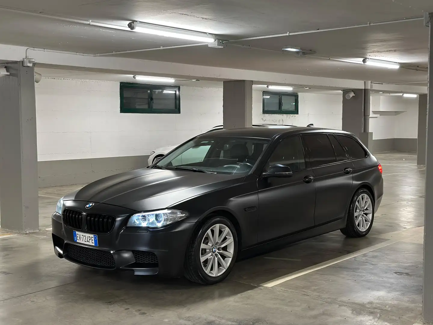 BMW 520 520d Touring Business 184cv auto E6 - 2