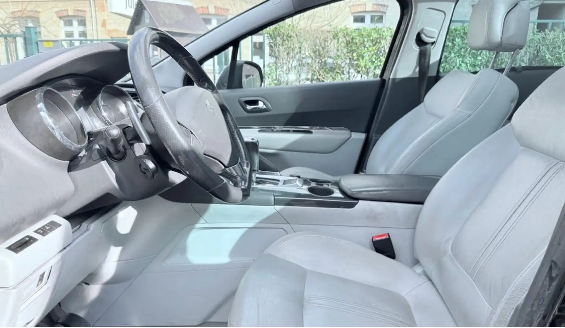 Peugeot 3008 1.6 HDi 16V 110ch FAP BMP6 Féline - 2