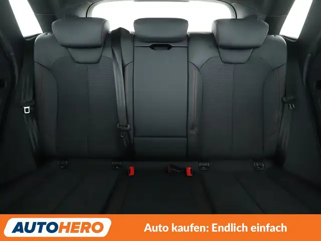 Audi Q5 view 15
