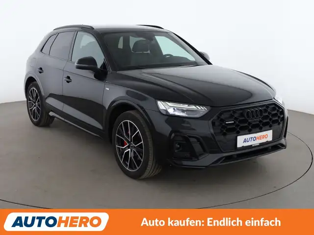Audi Q5 view 8