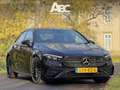 Mercedes-Benz A 200 AMG Line Night Pack Noir - thumbnail 1