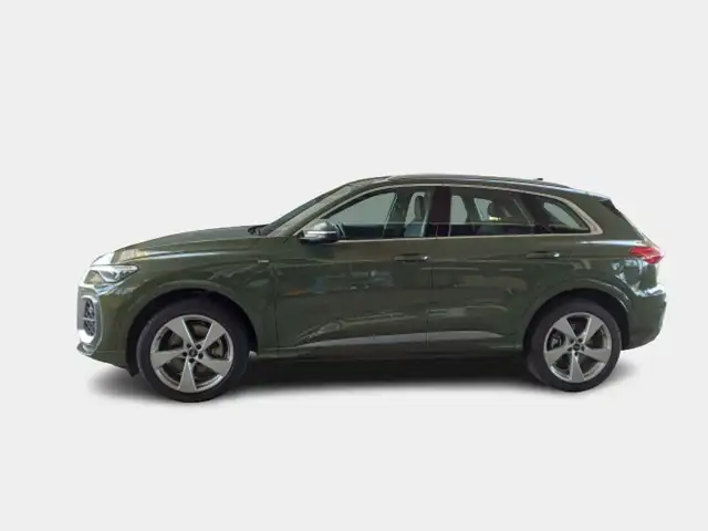 Audi Q5 view 5