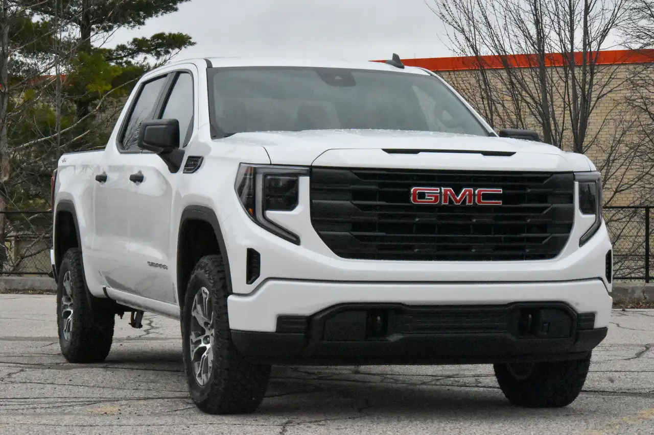 GMC Sierra 1500 снимка GMC Sierra 1500