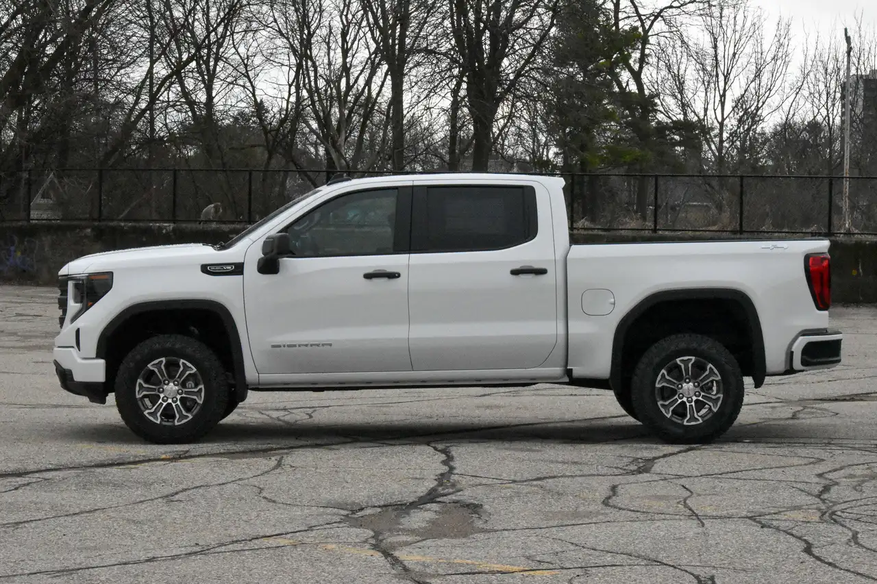 GMC Sierra 1500 снимка GMC Sierra 1500