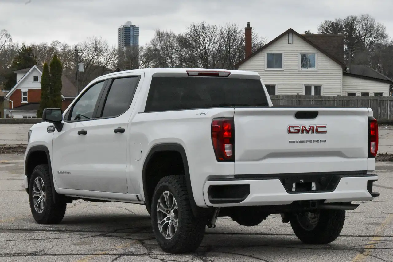 GMC Sierra 1500 снимка GMC Sierra 1500