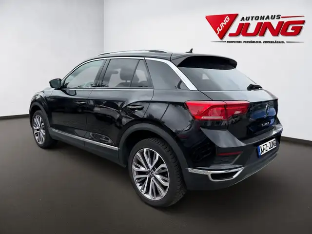Volkswagen T-Roc view 10