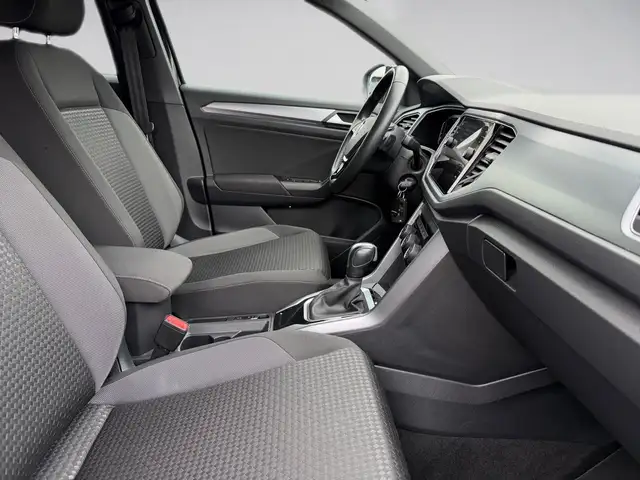 Volkswagen T-Roc view 14