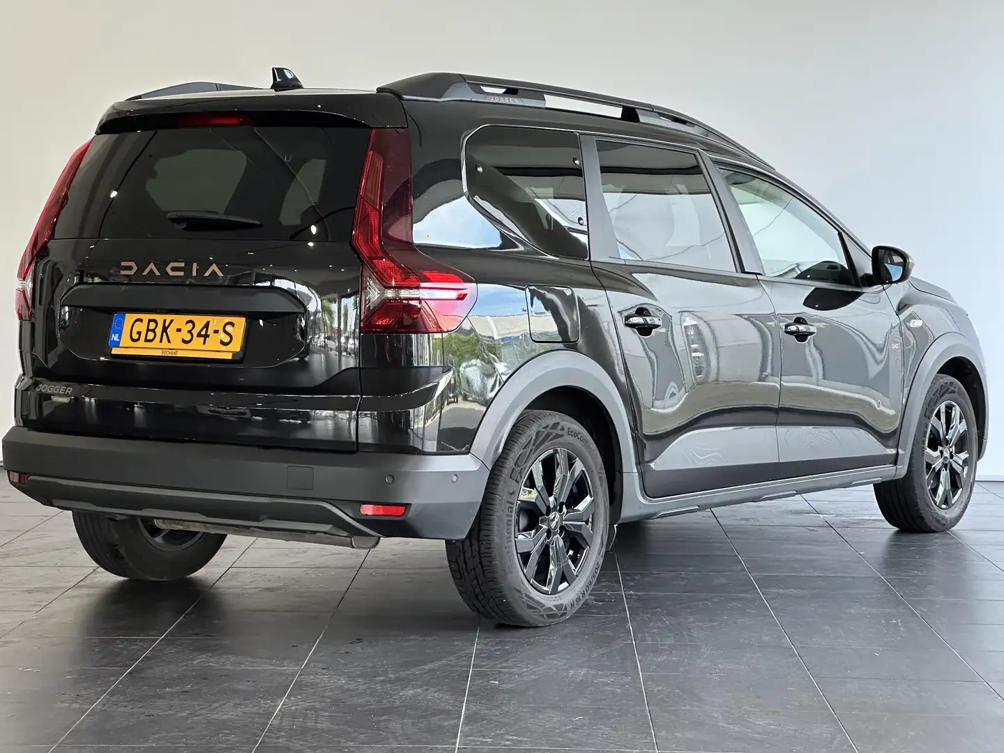 Dacia Jogger 1.6 Hybrid 140 Extreme 7p. | Automaat | Navigatie Noir - 2