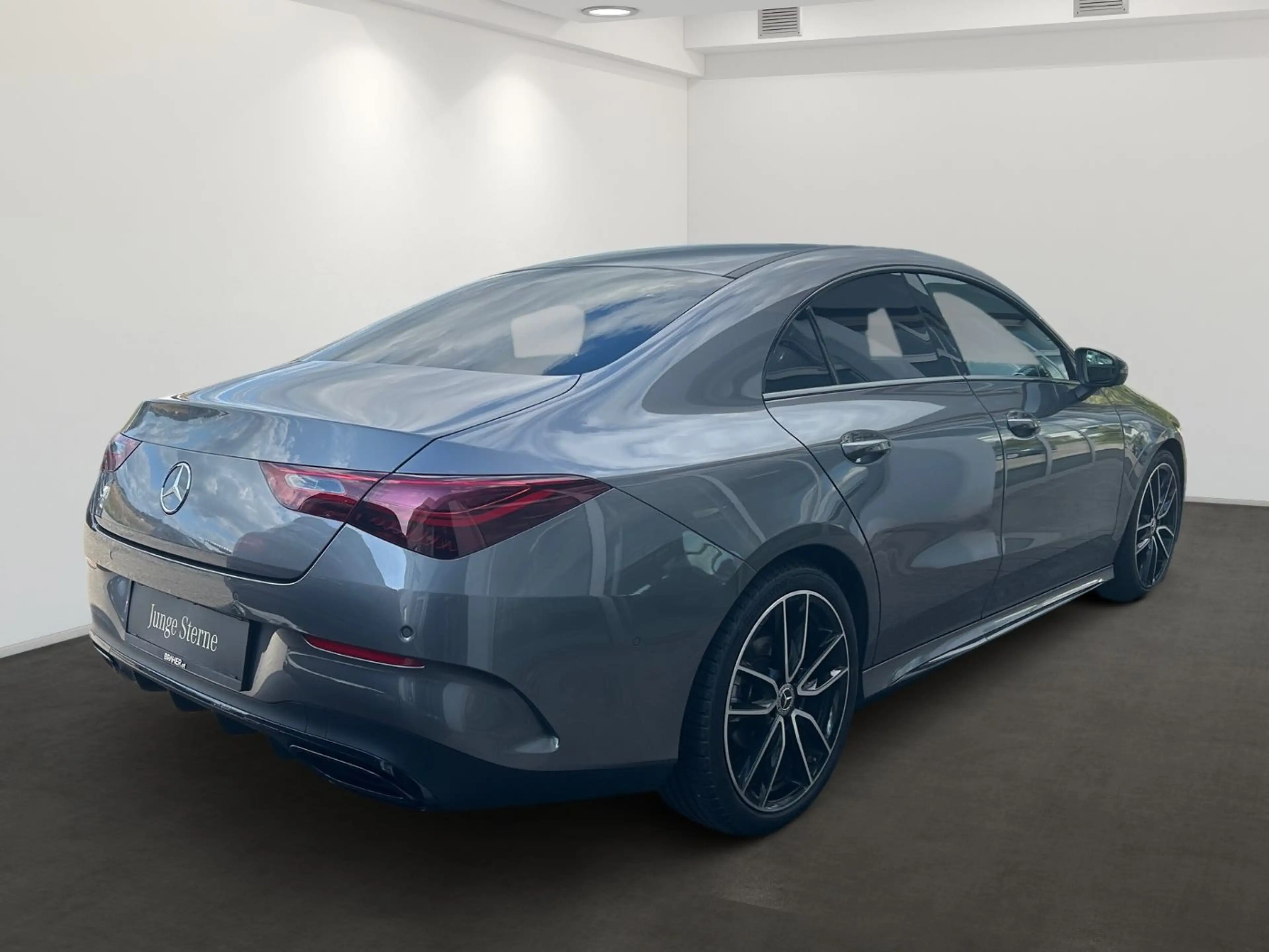 Mercedes-Benz CLA 180 d  AMG Line AMG Night MBUX Mbeam Ambi — photo 4
