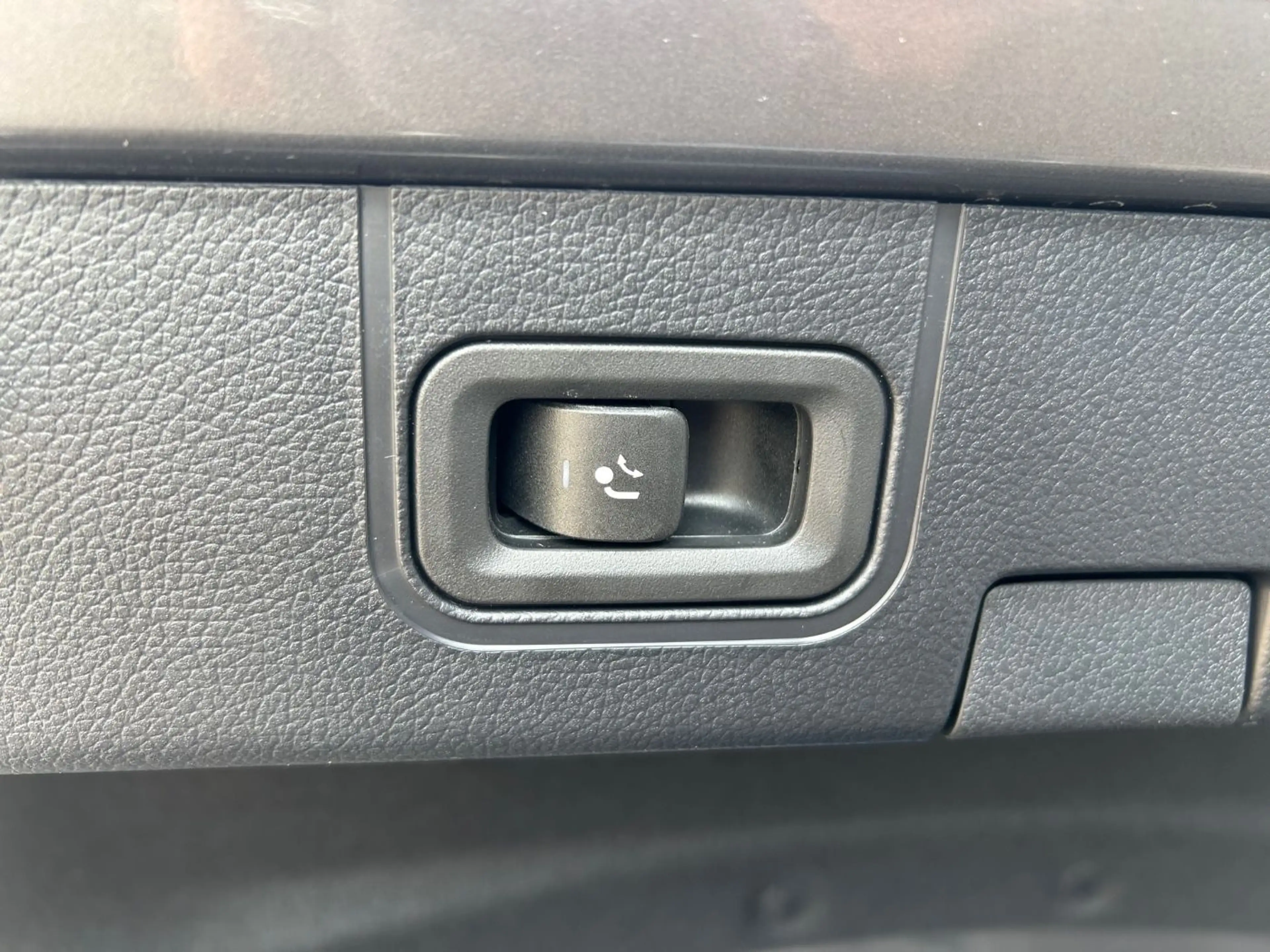 Mercedes-Benz CLA 180 d  AMG Line AMG Night MBUX Mbeam Ambi — photo 14