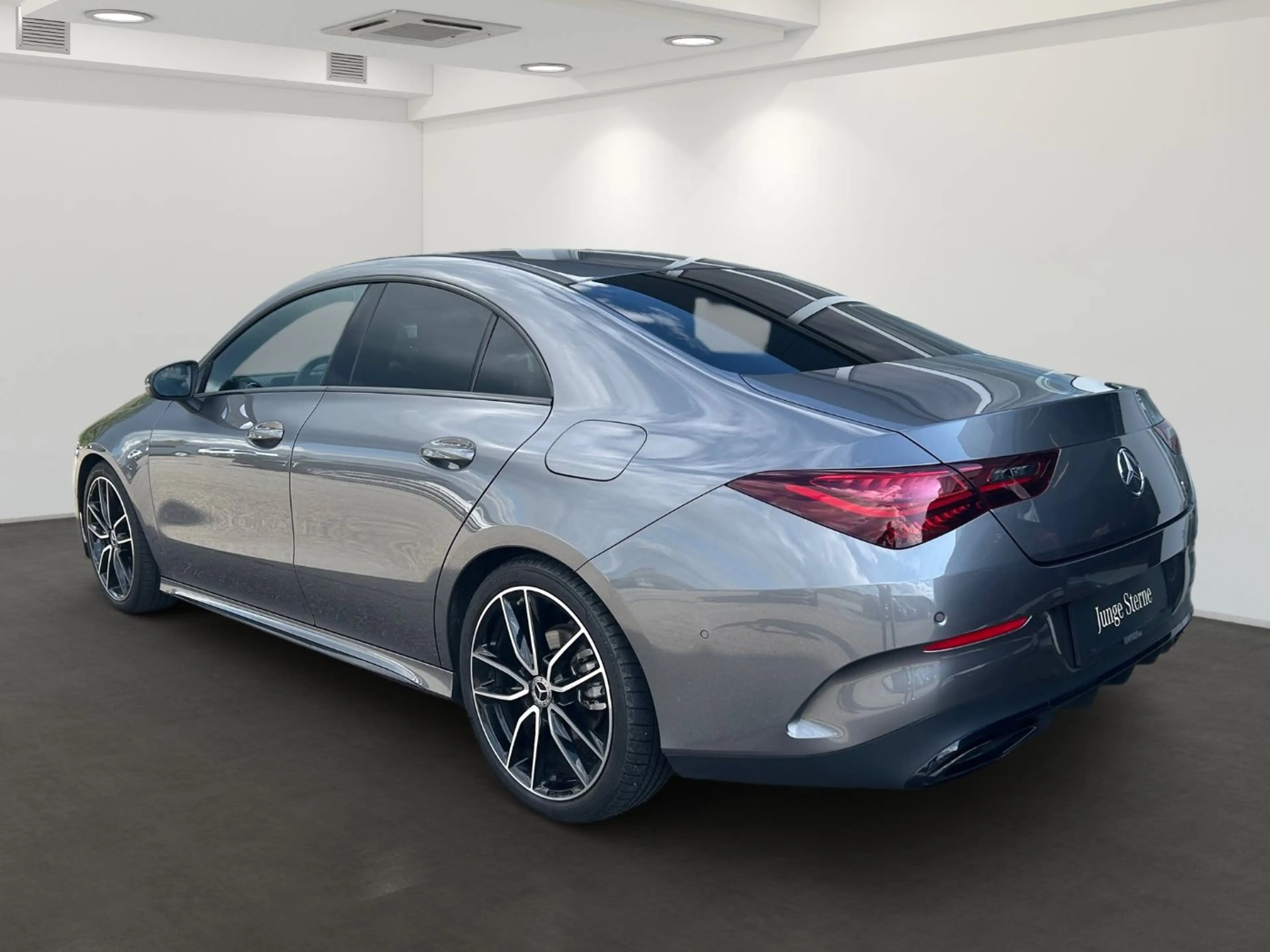 Mercedes-Benz CLA 180 d  AMG Line AMG Night MBUX Mbeam Ambi — photo 5