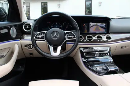 Annonce voiture d'occasion Mercedes-Benz E 400 - CARADIZE