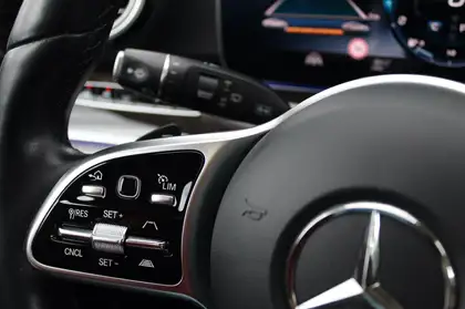 Annonce voiture d'occasion Mercedes-Benz E 400 - CARADIZE