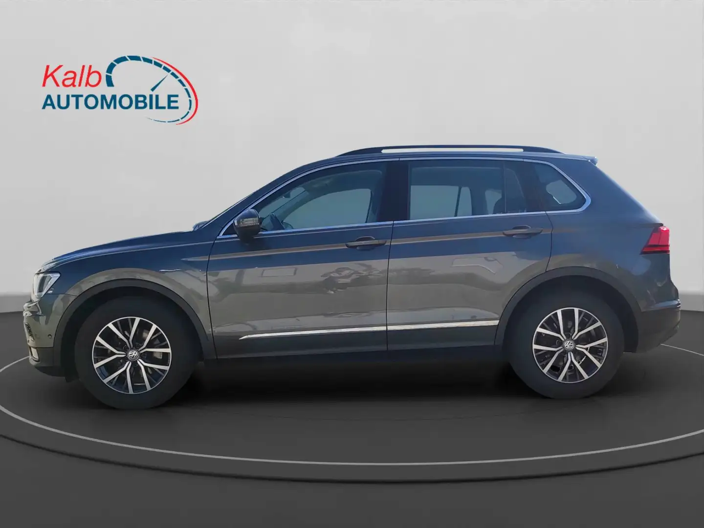 Volkswagen Tiguan TIGUAN 1.4TSI COMFORTLINE+AHK+NAVI+ACC+RFK+SHZ Gris - 2