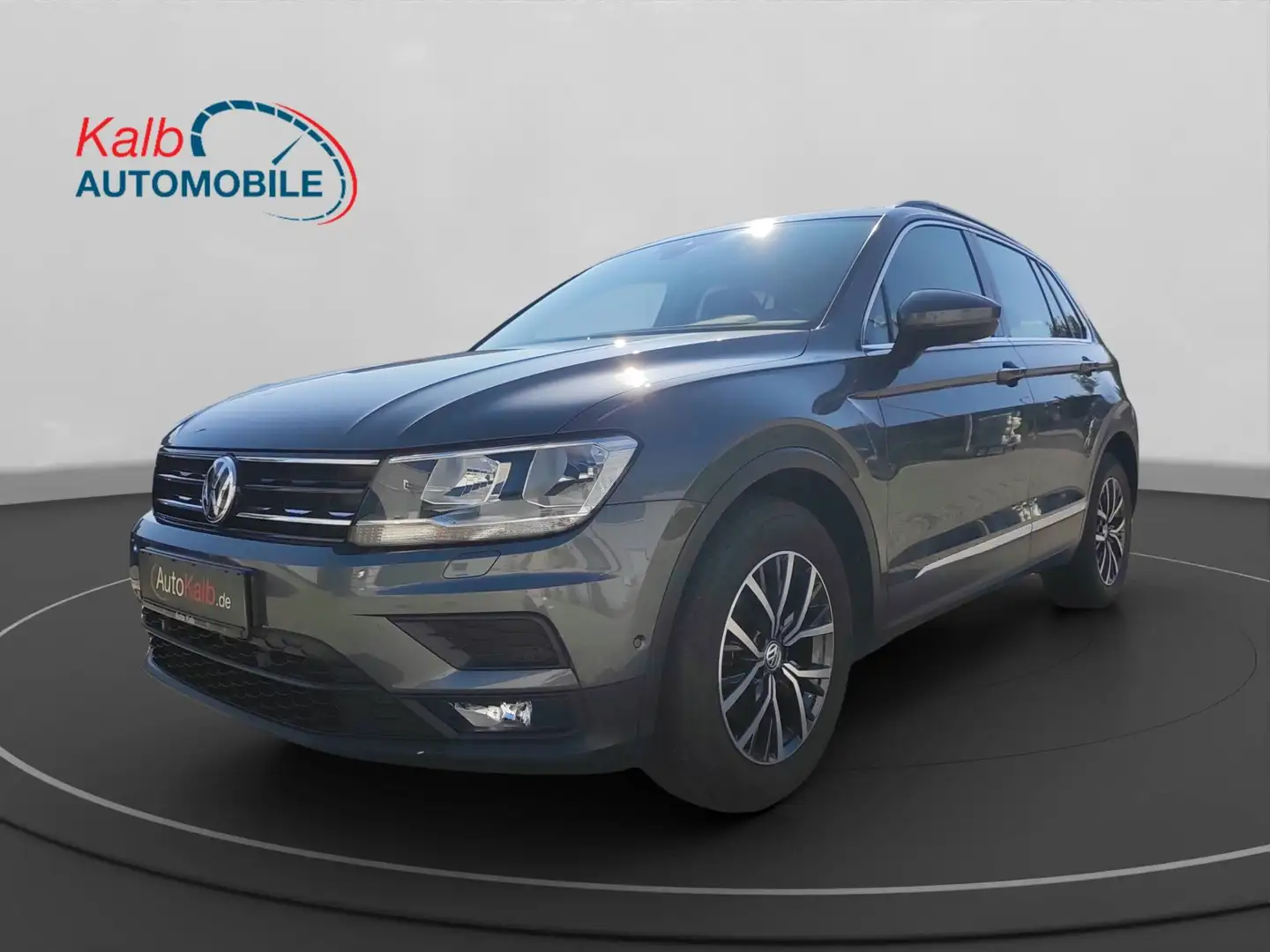 Volkswagen Tiguan TIGUAN 1.4TSI COMFORTLINE+AHK+NAVI+ACC+RFK+SHZ Gris - 1