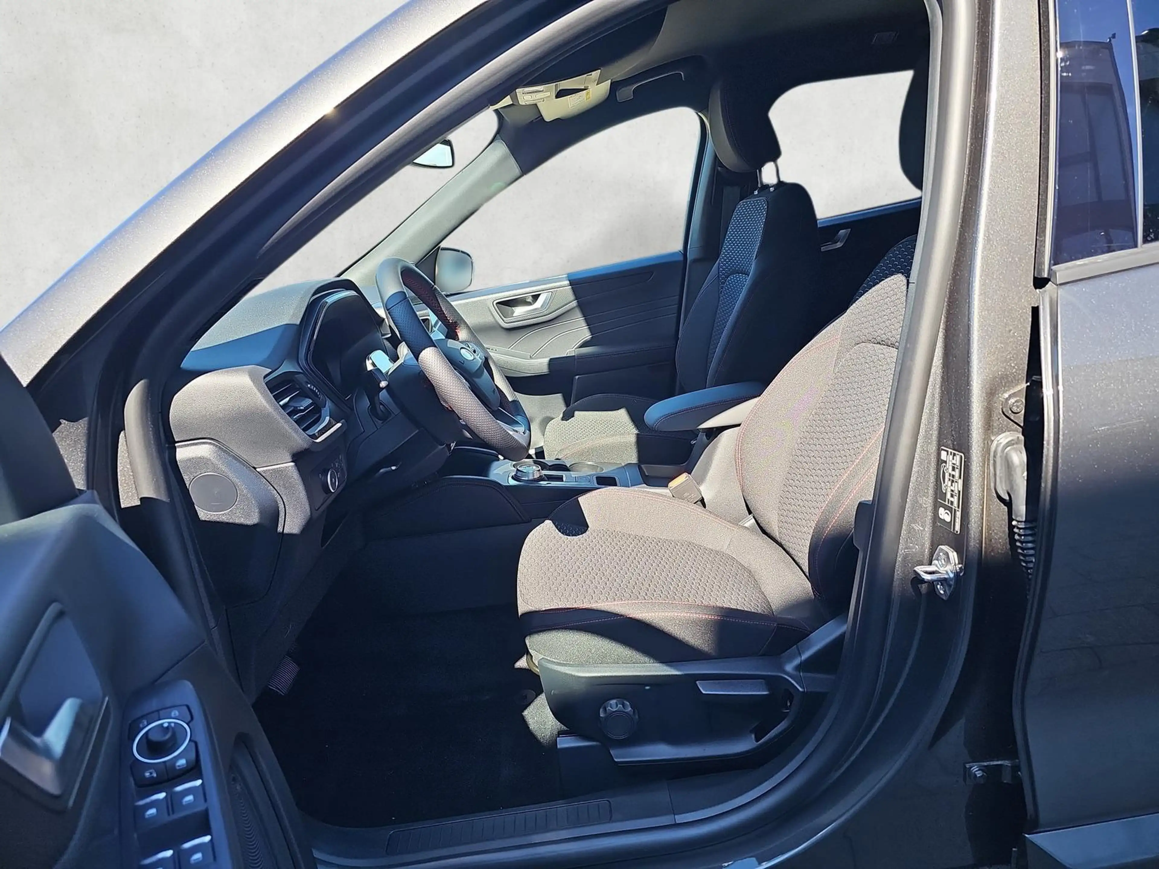 Ford Kuga ST-Line 1.5 EB Autom. ST Line 5J.Gar AHK schwen... — photo 9