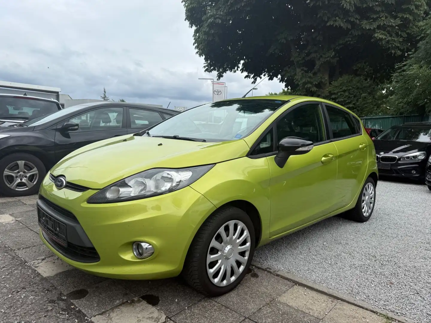 Ford Fiesta Trend*KLIMA*5TÜRER*TÜV NEU Grün - 1