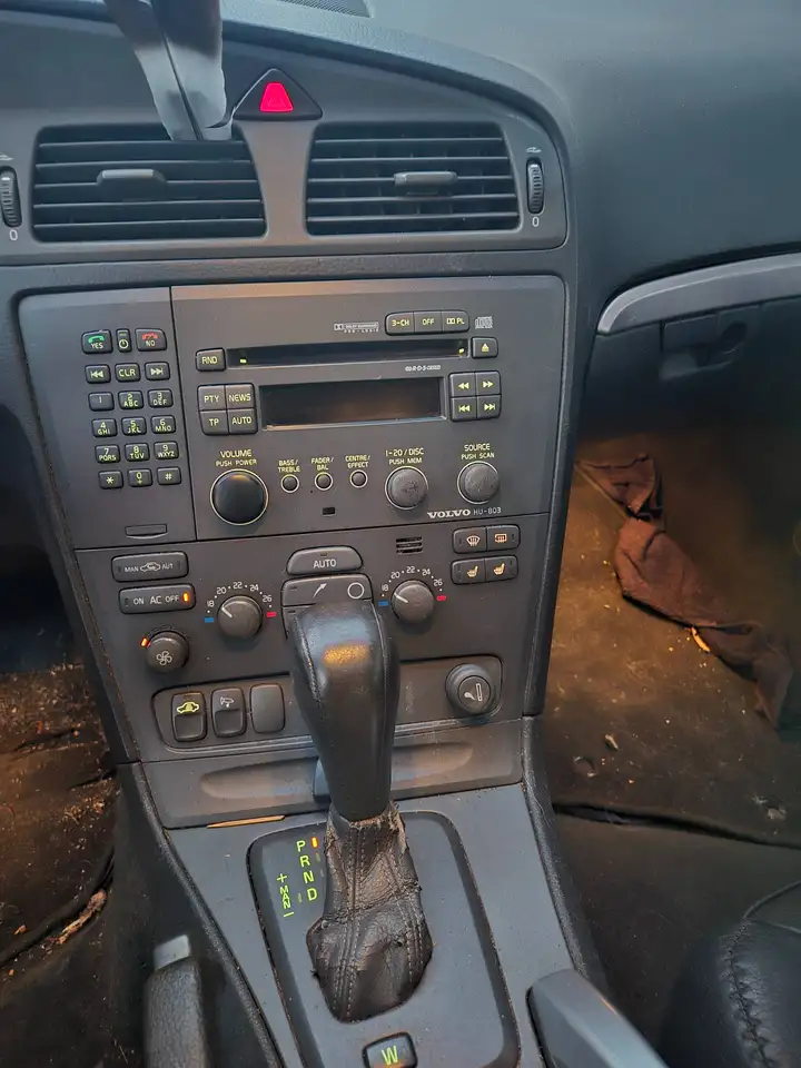 Volvo V70 2.4 T Comfort Line, foto 3