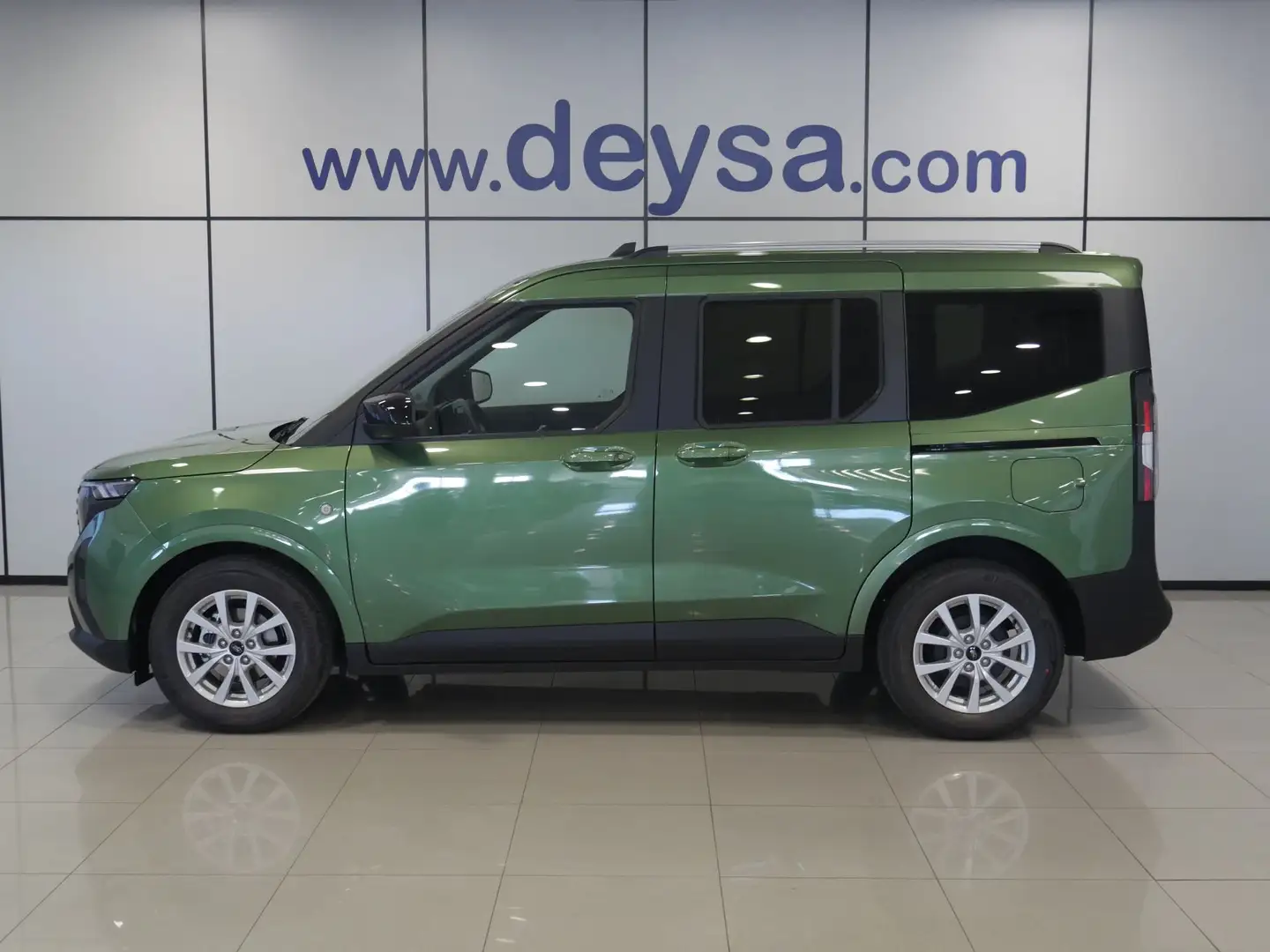 Ford Tourneo Courier 1.0 Ecoboost Titanium Verde - 2
