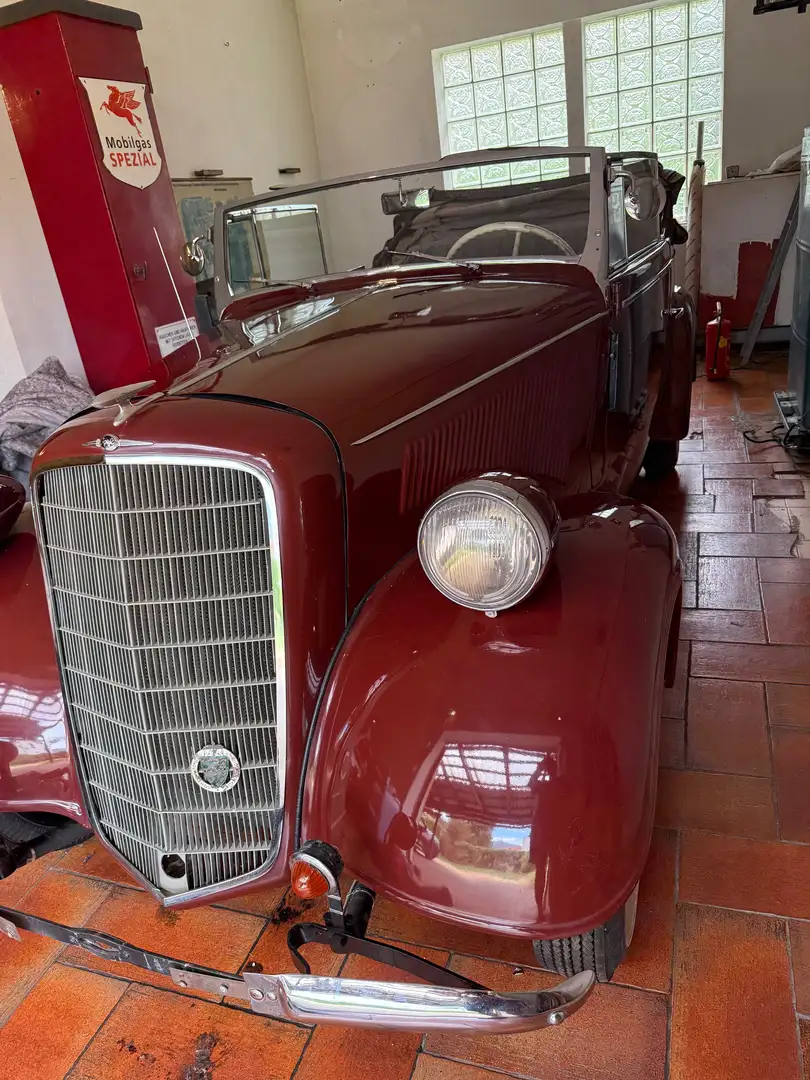 Oldtimer Opel 2L Rot - 1