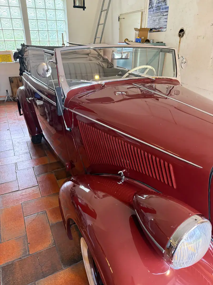 Oldtimer Opel 2L Rot - 2