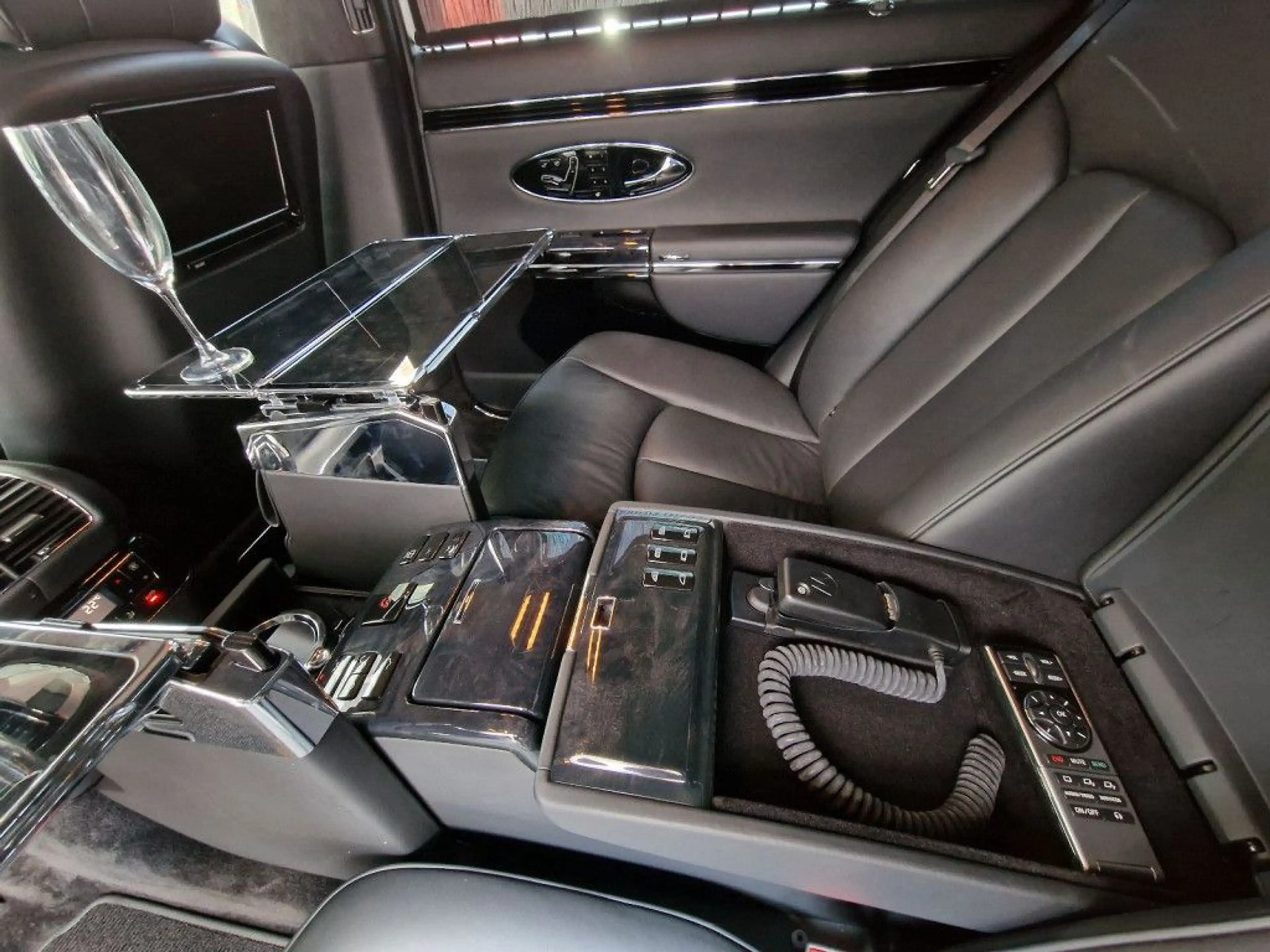 Maybach 57 S +First Class+Vollausstattung+Massage+Solar+ — photo 3