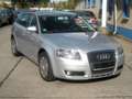 Audi A3 Sportback 1.6 Attraction * Service + TÜV neu Silber - thumbnail 1