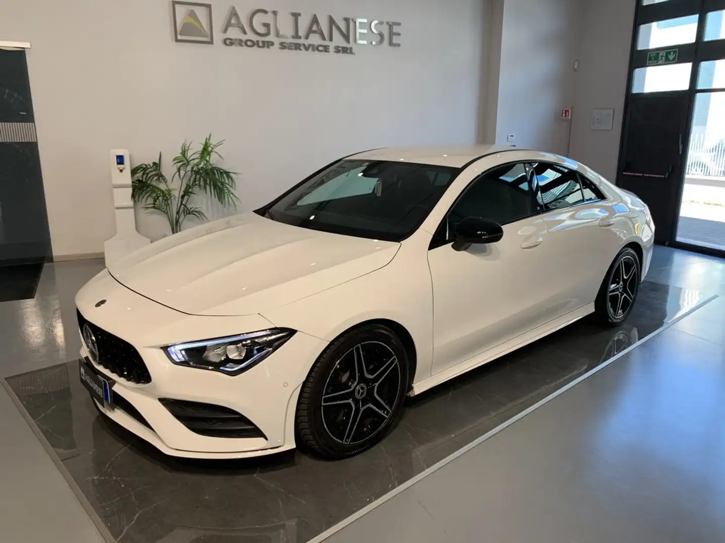 Mercedes-Benz CLA 250 Automatic 4Matic Premium AMG-LINE Blanco - 1