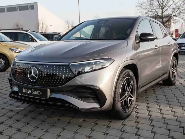 Mercedes-Benz EQA 300 4M AMG Night+Totwink+360°+LED+18