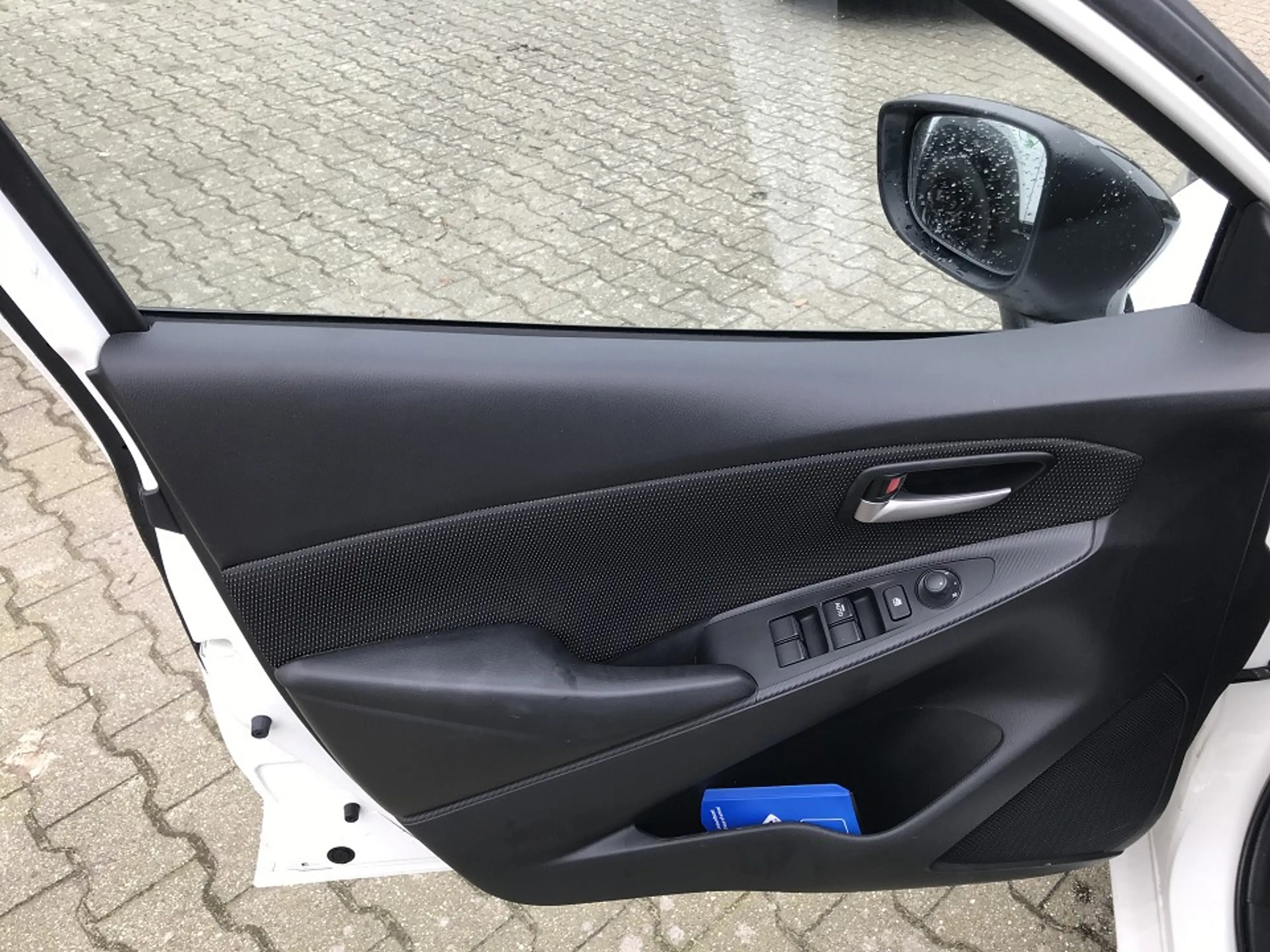 Mazda 2 SKYACTIV-G90 Homura, AUTOMATIK, NAVI, R.Kamera, — photo 6