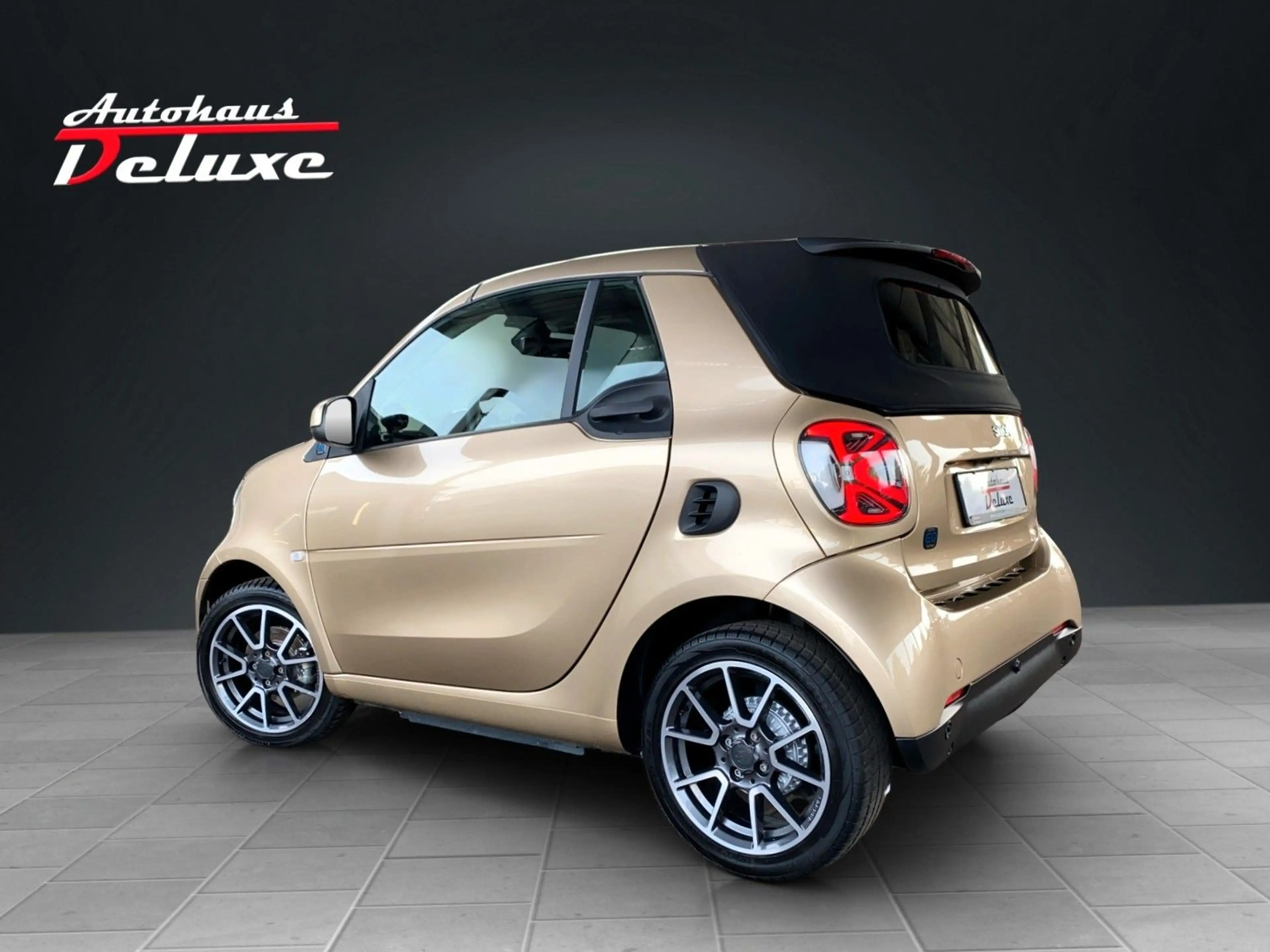 smart forTwo EQ CABRIO PRIME NAVI-KAMERA-LEDER-JBL-LED — photo 5