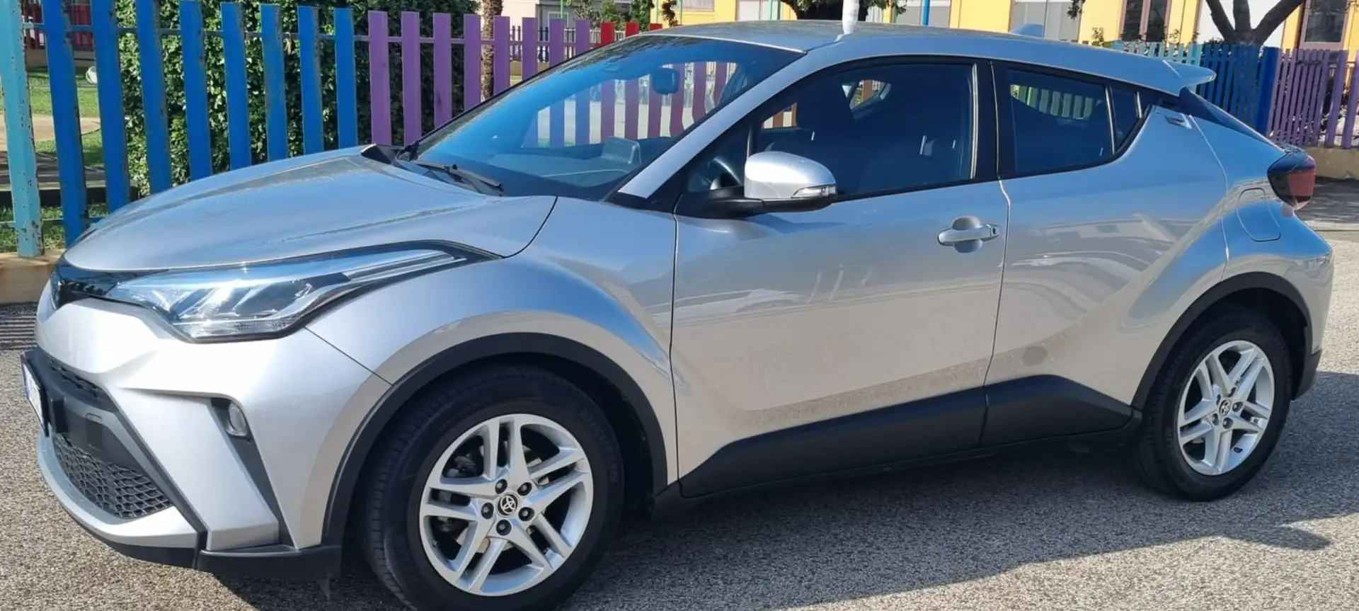 Toyota C-HR C-HR I 2020 1.8h Active e-cvt Grigio - 1